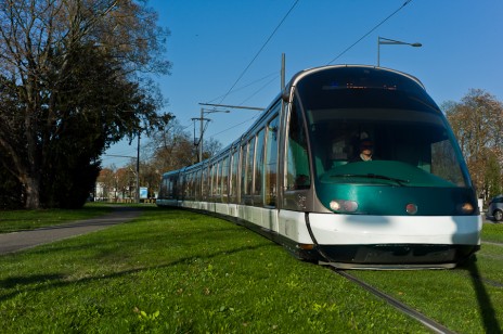 Le tram fer ira des Poteries à Schiltigheim puis Bischheim, en "tengeantant" la gare (Photo Matthieu Mondoloni)