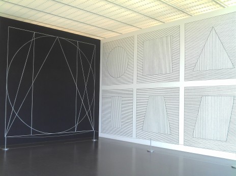 Vue de l'exposition "Sol LeWitt – dessins muraux de 1968 à 2007" / (c) Sol LeWitt / Photo: C.R.