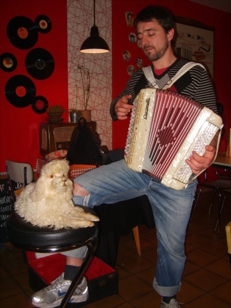 Petite session accordéon au Kitsch'n Bar (Photo Kitsch'n Bar)