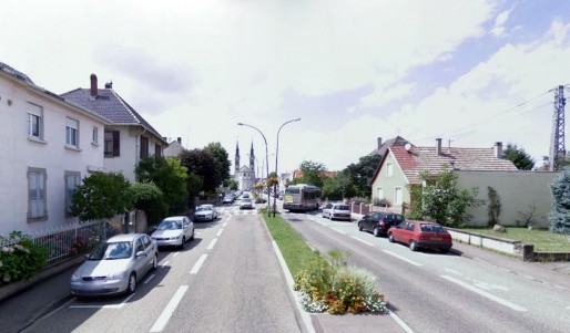 Avenue Messmer, où passera le tram sur une voie unique (Google Street view)