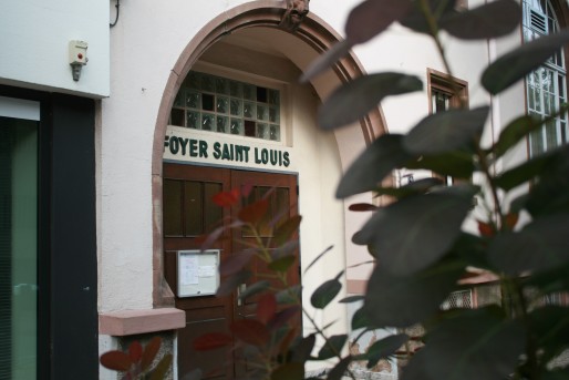 Le foyer Saint-Louis est à 200 mètres de l'église et de son jardin. (LJ / Rue89 Strasbourg)