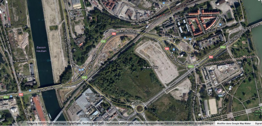 Le projet Tamaris s'tendra sur les 40 000 mètres carrés vacants à l'arrière du jardin des Deux-Rives, au sud des voies routières rénovées (Google map)