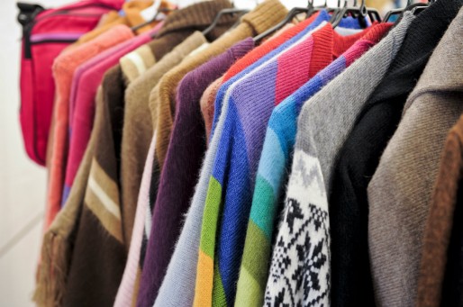 Des vêtements bio et équitables au salon BiObernai de 2012 (photo: Terre d'Info / CC)