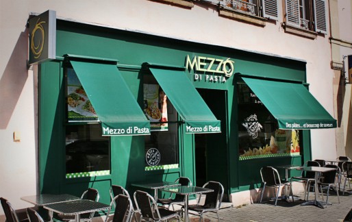 Le restaurant Mezzo di Pasta rue des Balayeurs (Photo PHR / Rue89 Strasbourg / CC)