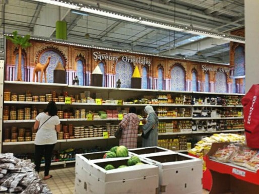 Auchan Illkirch s'est transformé en bazar oriental à l'occasion du Ramadan 2013. (Photo Nathalie Moga/ Rue89 Strasbourg/ CC)