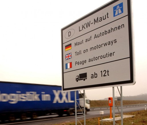 La taxe allemande s'applique à tous les poids-lourds de plus de 12 tonnes, au kilomètre parcouru (Photo Toll Collect)