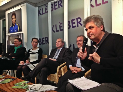 Dominique Bézu, candidat centriste, a été raillé par la salle à l'occasion du débat sur la transition écologique - jeudi 23 janvier (Photo MM / Rue89 Strasbourg)