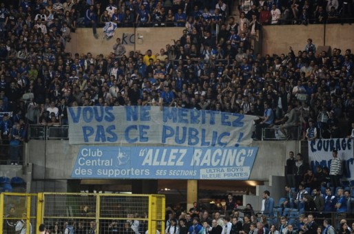 Dans les tribunes, l'agacement des supporters est perceptible... (Photo Denis Beylet)