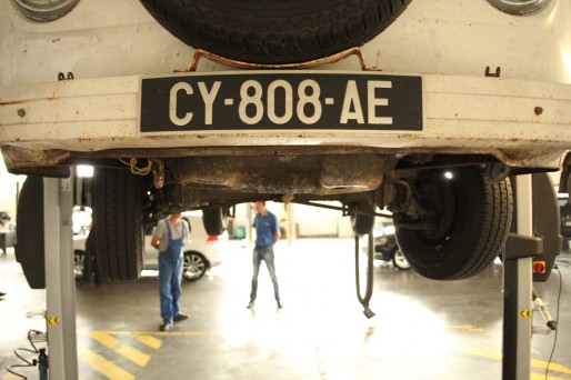 En attente du verdict... le Bulli est toujours bloqué à Lviv. (Photo Bulli Tour)