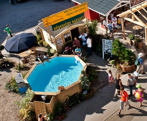 Piscine, tracteur, nourriture, meubles... On trouve tout ou presque à la Foire européenne. (Photo Philippe Stirnweiss/ Foire européenne)