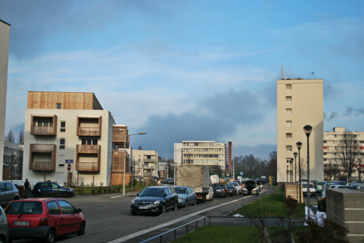 Au fond, le CNRS, installé là depuis 1954, à droite, la Cité nucléaire, à gauche, des bâtiments récents (Photo MM)