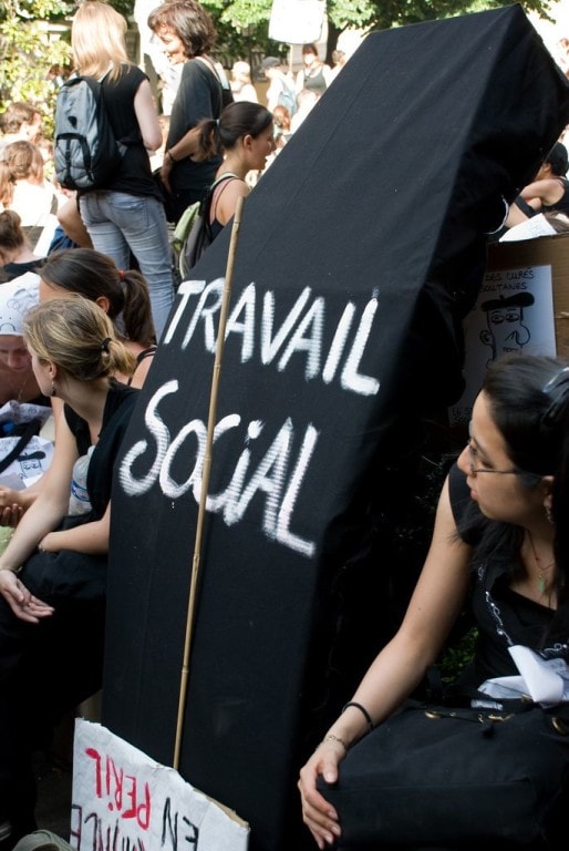 Les travailleurs sociaux n'en sont pas à leur première mobilisation, ici en mai 2008 à Paris (Photo Damien Roué / FlickR / cc)