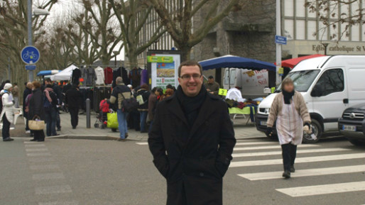 En 2011 Mathieu Cahn faisait campagne au marché de la Meinau pour les cantonales. Cette année, il ira faire campagne au centre-ville.