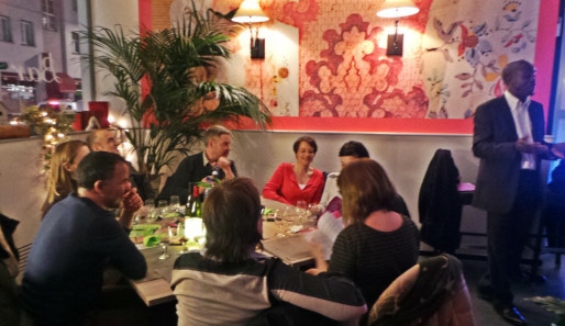 C'est le troisième dîner des optimistes à Strasbourg (Photo JFG / Rue89 Strasbourg)