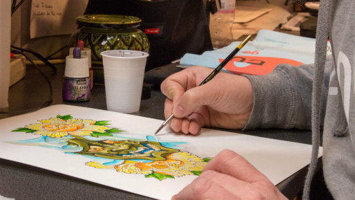 Uncle Ho plein un flash représentant un masque de Hannya, fantôme d'une femme jalouse (Photo ACG / Rue89 Strasbourg)