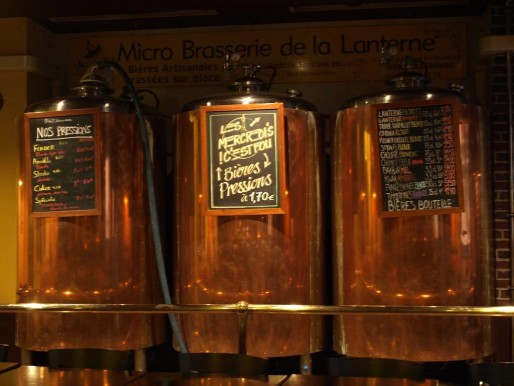Les cuves de brassage de la bière à la micro-brasserie de la Lanterne. (Photo Clémence Simon)