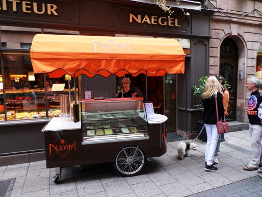 Pour l'été, Naegel, pâtissier-traiteur, a également sortir sa gamme de glaces. (Photo Nadège El Ghomari/Rue89 Strasbourg)