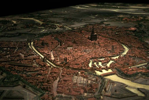 Après 20 années de fermeture le plan relief de Strasbourg 1727 est exposé au Musée historique rouvert en 2007. Crédit : Rama / Wikimedia Commons / cc. 