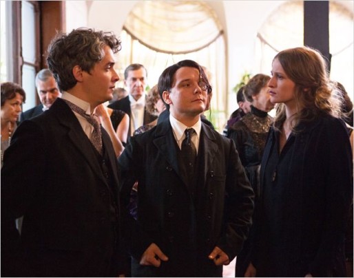 Mensonges, vie sociale, représentation de soi et mondanités ne font qu'un