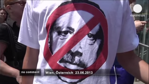 Manifestation à Vienne contre la venue de Recep Tayyip Erdogan en juin 2013 (capture d'écran Euronews)