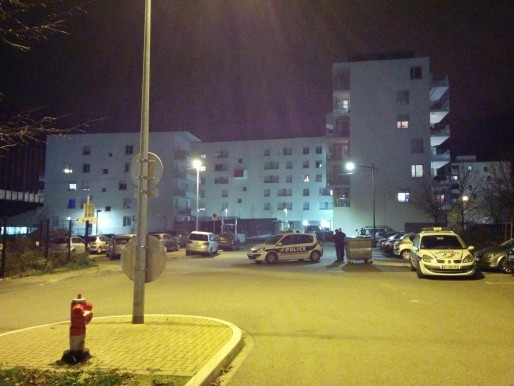 Dans l'aile droite de cet immeuble, tous les habitants ont été évacués (Photo PF / Rue89 Strasbourg)