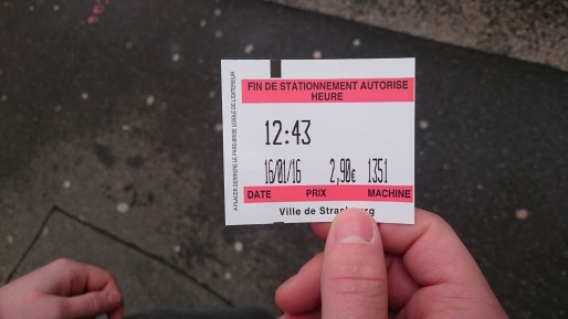 Au centre-ville, en zone rouge, l'heure de stationnement coûte désormais 2,10 euros, du lundi au samedi, de 9h à 19h. (Photo : TM)