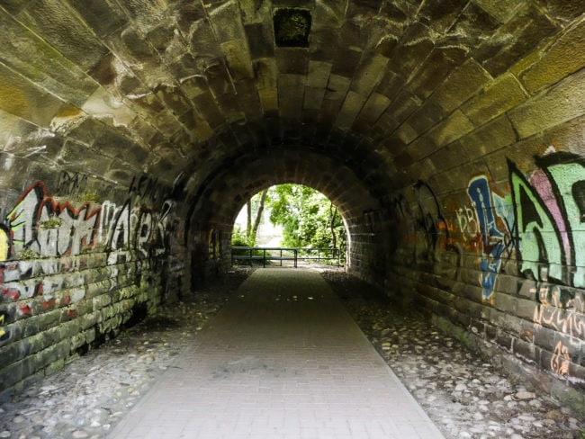 Le tunnel sous la voie ferrée permet de passer de Neudorf à la Kibitzenau (Photo Pascal Bastien)