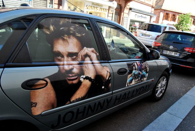 Dans les rues de Haguenau, soudain, nous croisons Johnny. (Photo: BB/Rue89 Strasbourg)