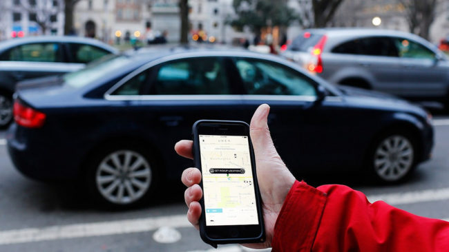 Les chauffeurs Uber strasbourgeois trouvent qu'il n'est pas rentable de n'avoir que cette activité (Photo Mark Warner/Flickr/cc)
