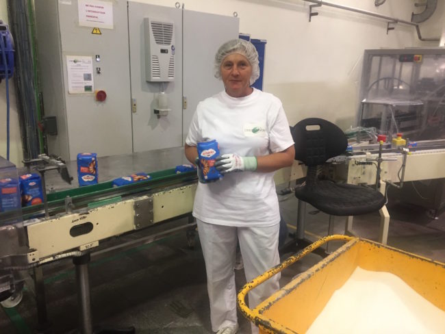Danielle Juif, employée à la sucrerie d'Erstein, ne se formalise pas de la fin des quotas. (Photo CS / Rue89 Strasbourg / cc)