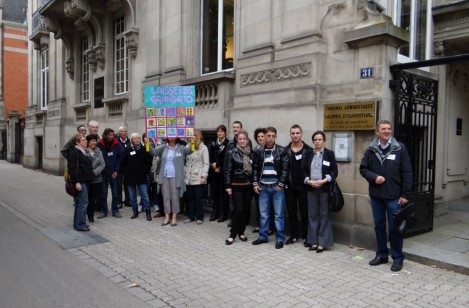 Le comité de soutien de la famille Hodza.
