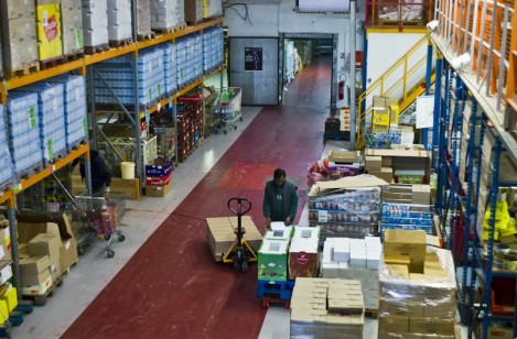 Avant la collecte, la banque alimentaire grille ses dernières palettes