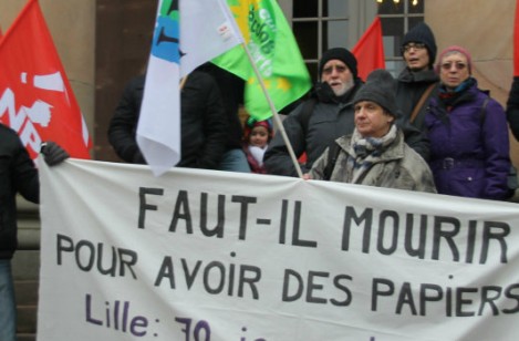 Sans-papiers : la gauche continue d’expulser