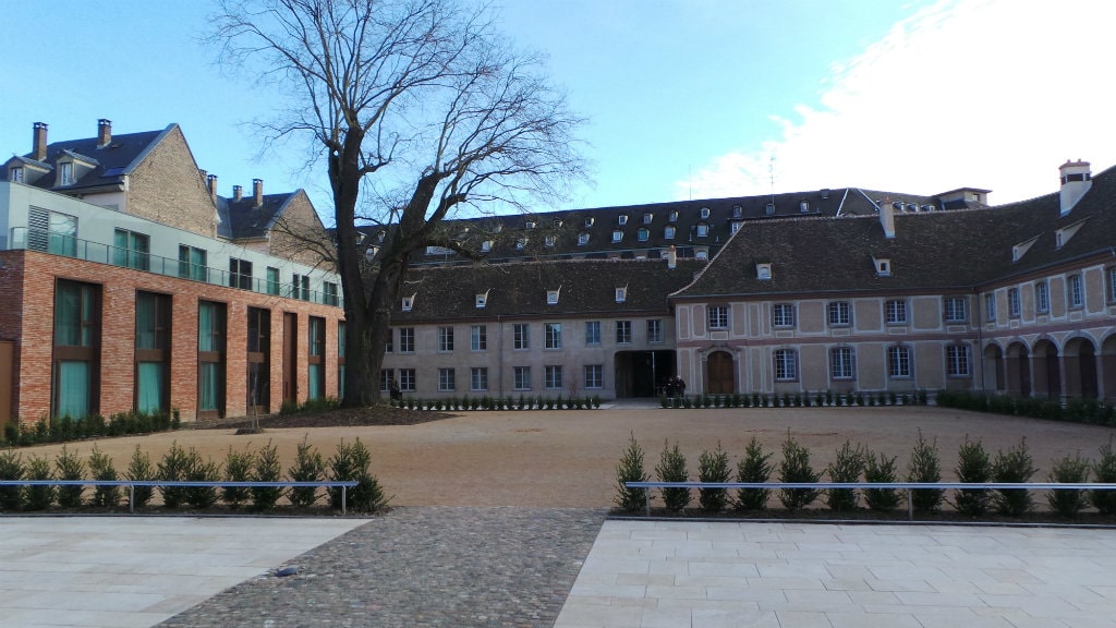 Histoire, luxe et biocluster : ce que sont devenus les haras de Strasbourg