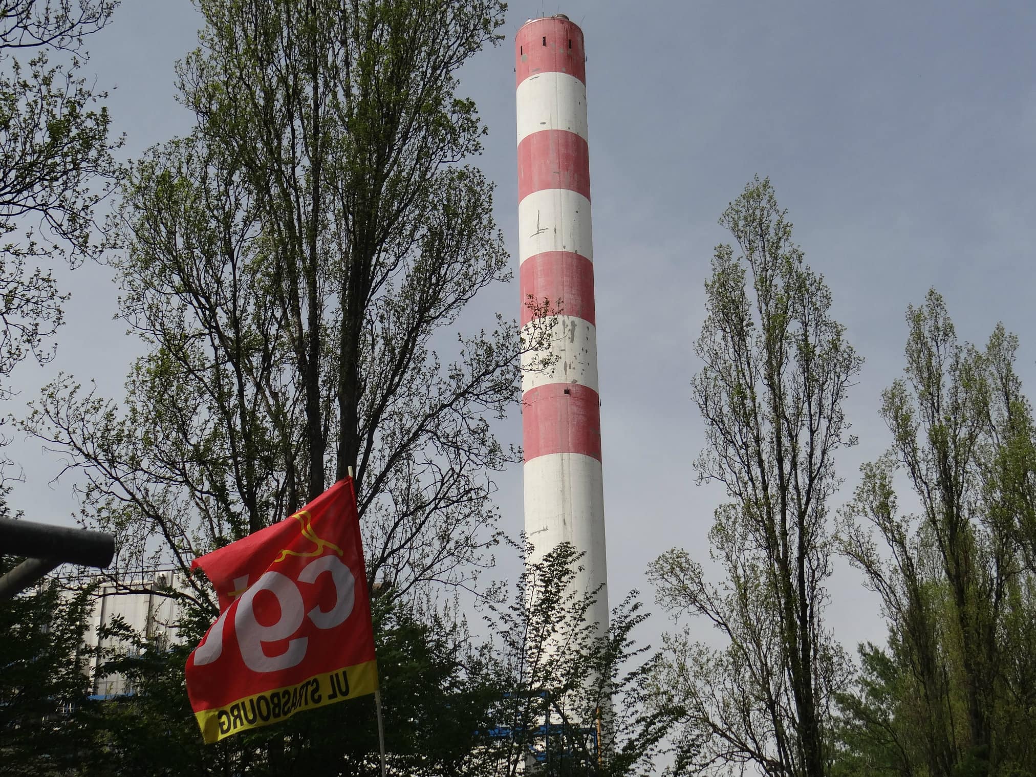 L'usine d'incinération de Strasbourg, située au Rohrschollen, au sud de Strasbourg (Photo TT / Rue89 Strasbourg)