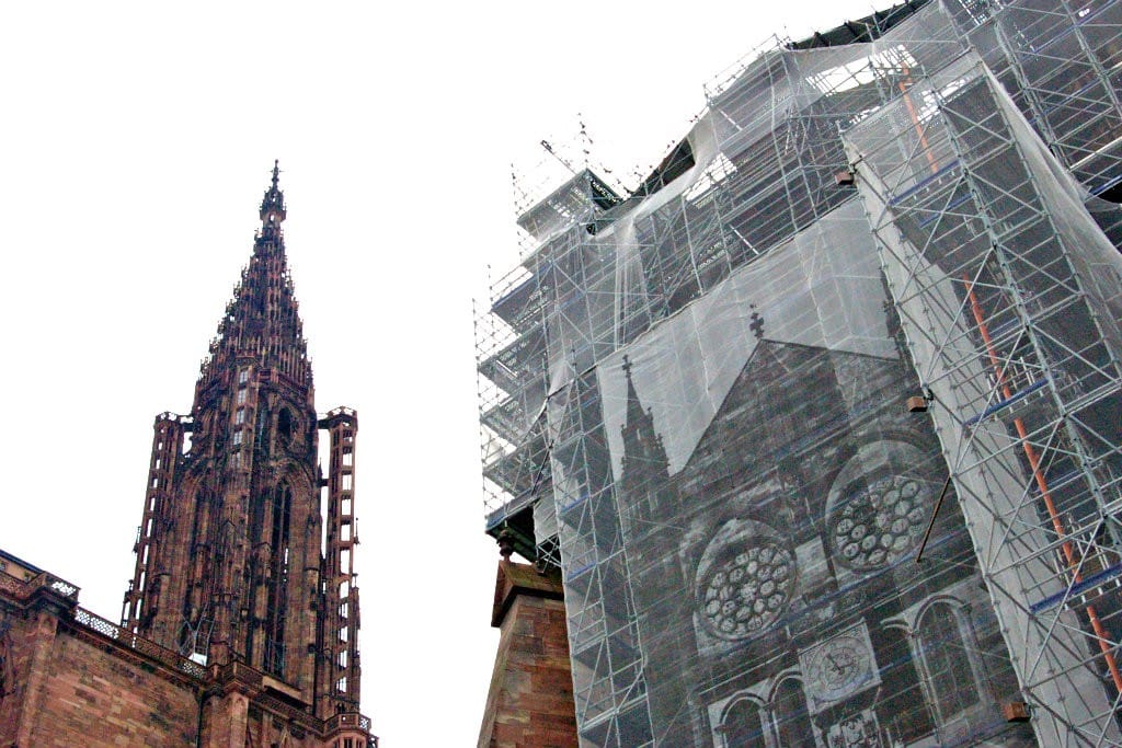 La cathédrale de Strasbourg, toujours en chantier. (Photo OG / Rue89 Strasbourg / cc)