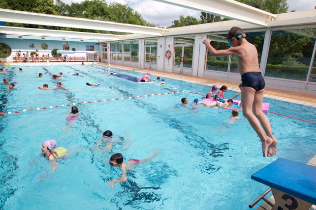 Enfants à la piscine d'Ostwald (Photo Strasbourg.eu)