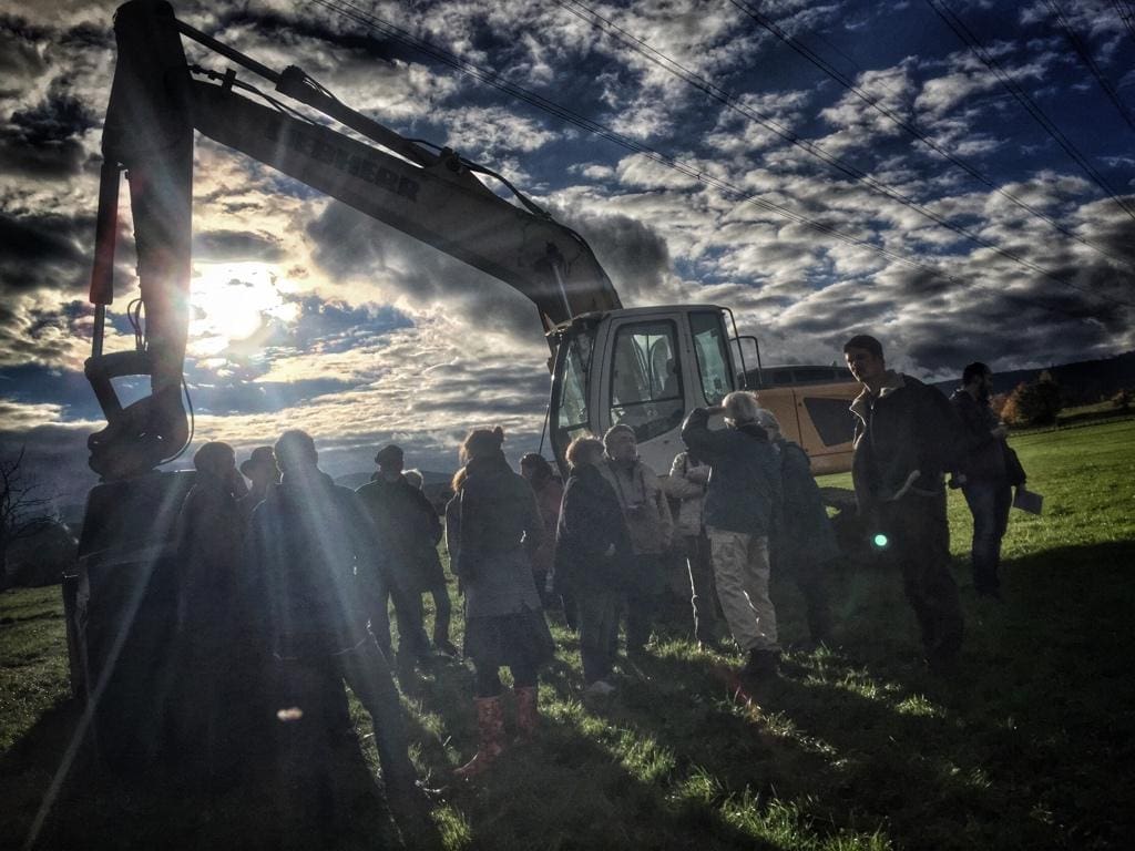 Les opposants au golf de la Sommerau ont empêché les ouvriers de débuter les travaux mardi (Photo Gaspard Glanz / Taranis News)