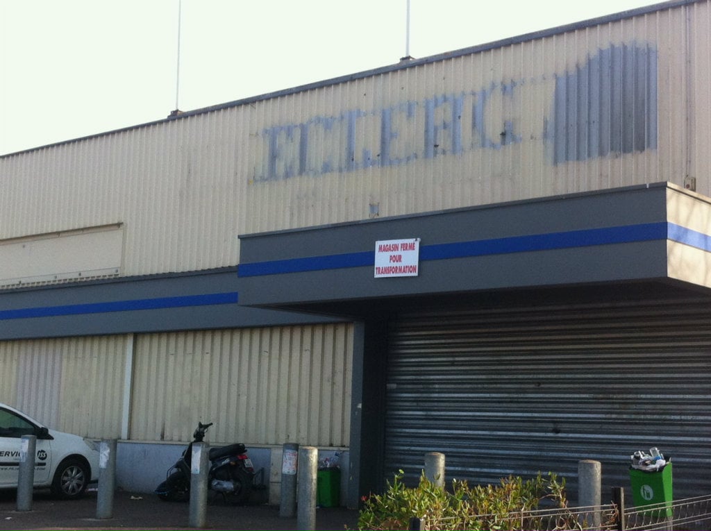 L'ancien supermarché Leclerc à l'Elsau (Photo OG / Rue89 Strasbourg)