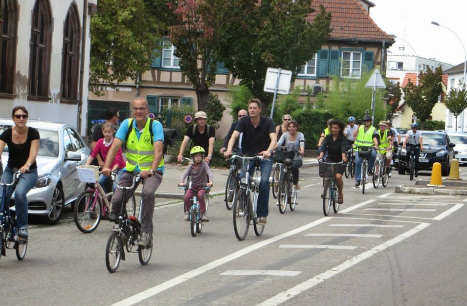 Le mouvement milite pour des pistes cyclables à la Robertsau (Photo Facebook de la page Robertsau : Vite des Pistes Cyclables - Strasbourg).
