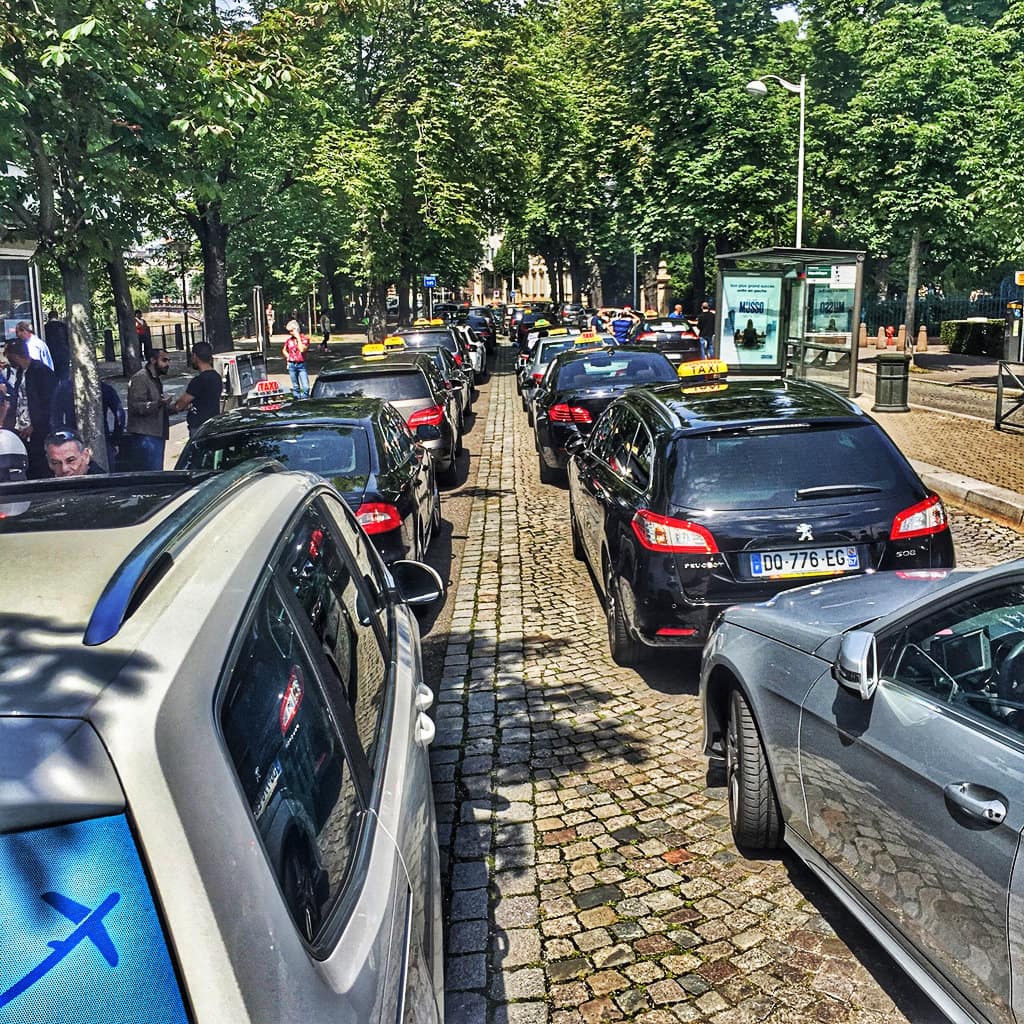 Pourquoi la mobilisation des taxis à Strasbourg est moins forte qu’à Paris