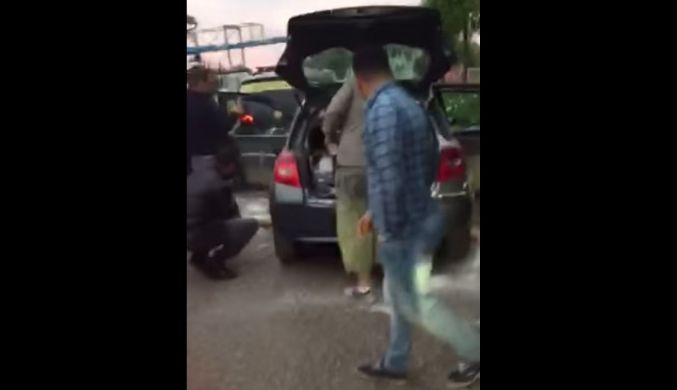 Un taxi a mis lui-même la vidéo de l'agression en ligne (YouTube)