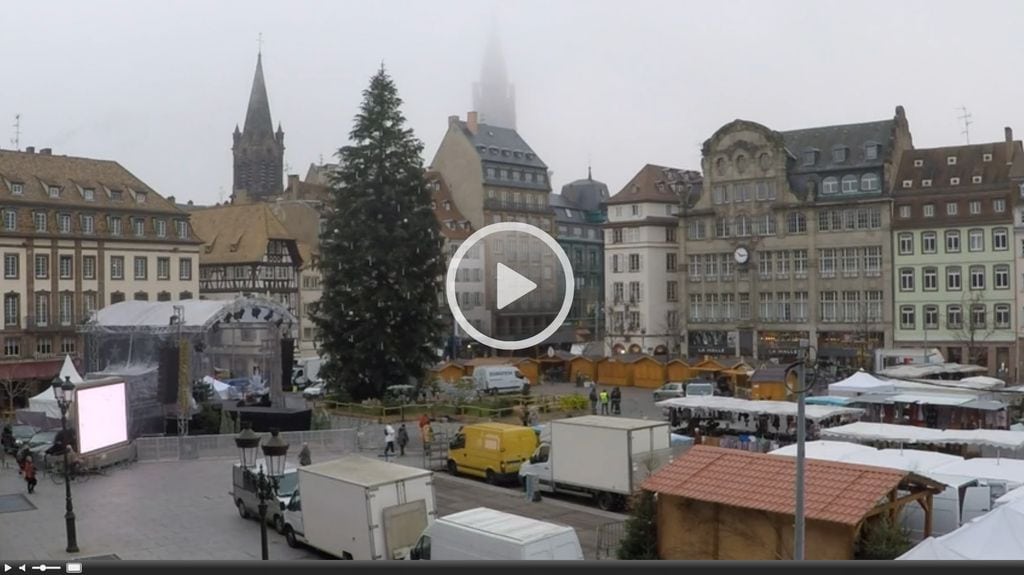 Marché de Noël : une webcam sur le sapin