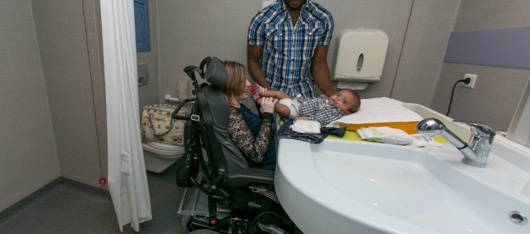 À la clinique Sainte-Anne, la maternité s’adapte au handicap