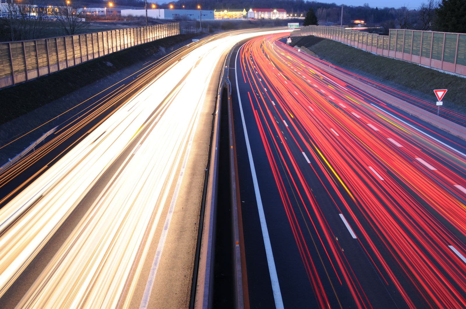 Filé sur l'autoroute A36 (Photo Thomas Bresson / FlickR / cc)