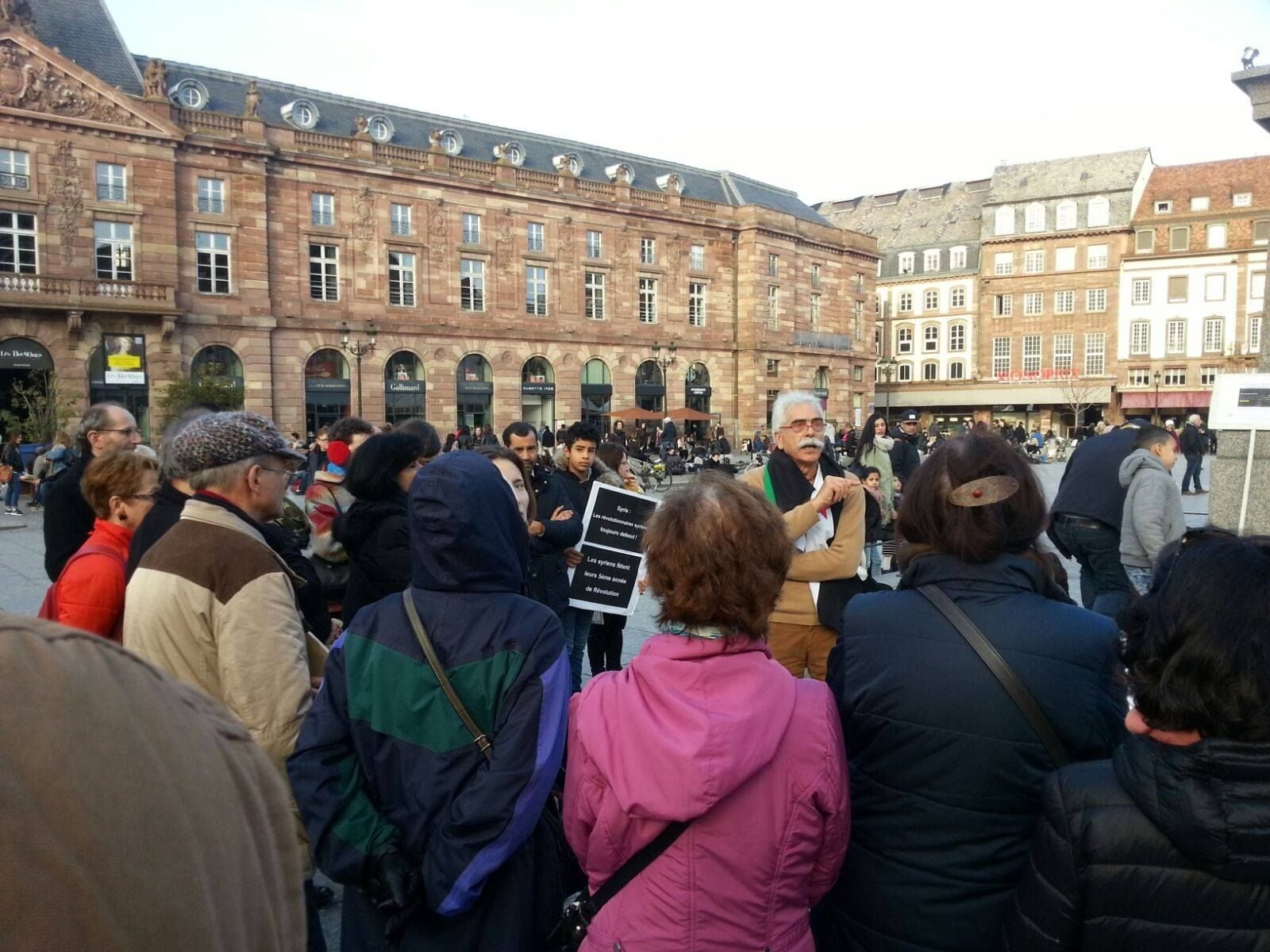 Manifestation d'Alsace-Syrie place Kléber en février 2017 (doc remis)