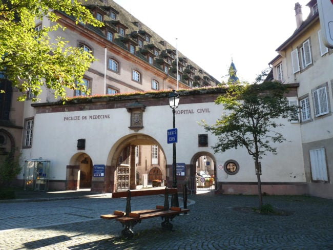 Externalisation massive du nettoyage aux Hôpitaux Universitaires de Strasbourg (Photo wikimedia commons / cc)