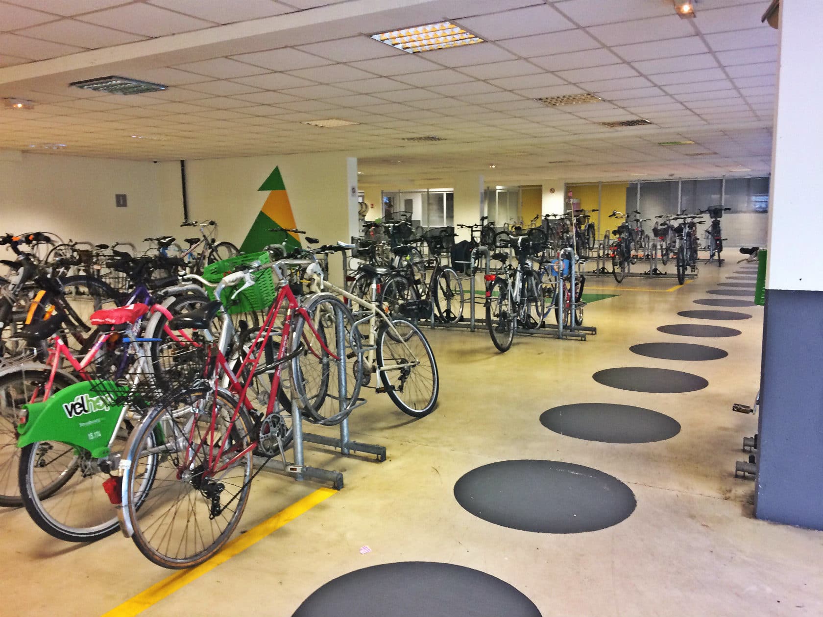 Le vélo-parc Sainte-Aurélie est désormais réservé aux abonnés (Photo JFG / Rue89 Strasbourg / cc)