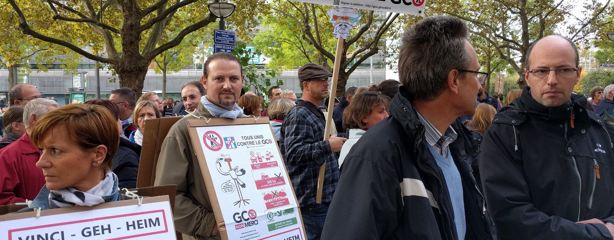 Le maire d’Oberschaeffolsheim porte plainte contre trois militants anti-GCO postés devant sa mairie