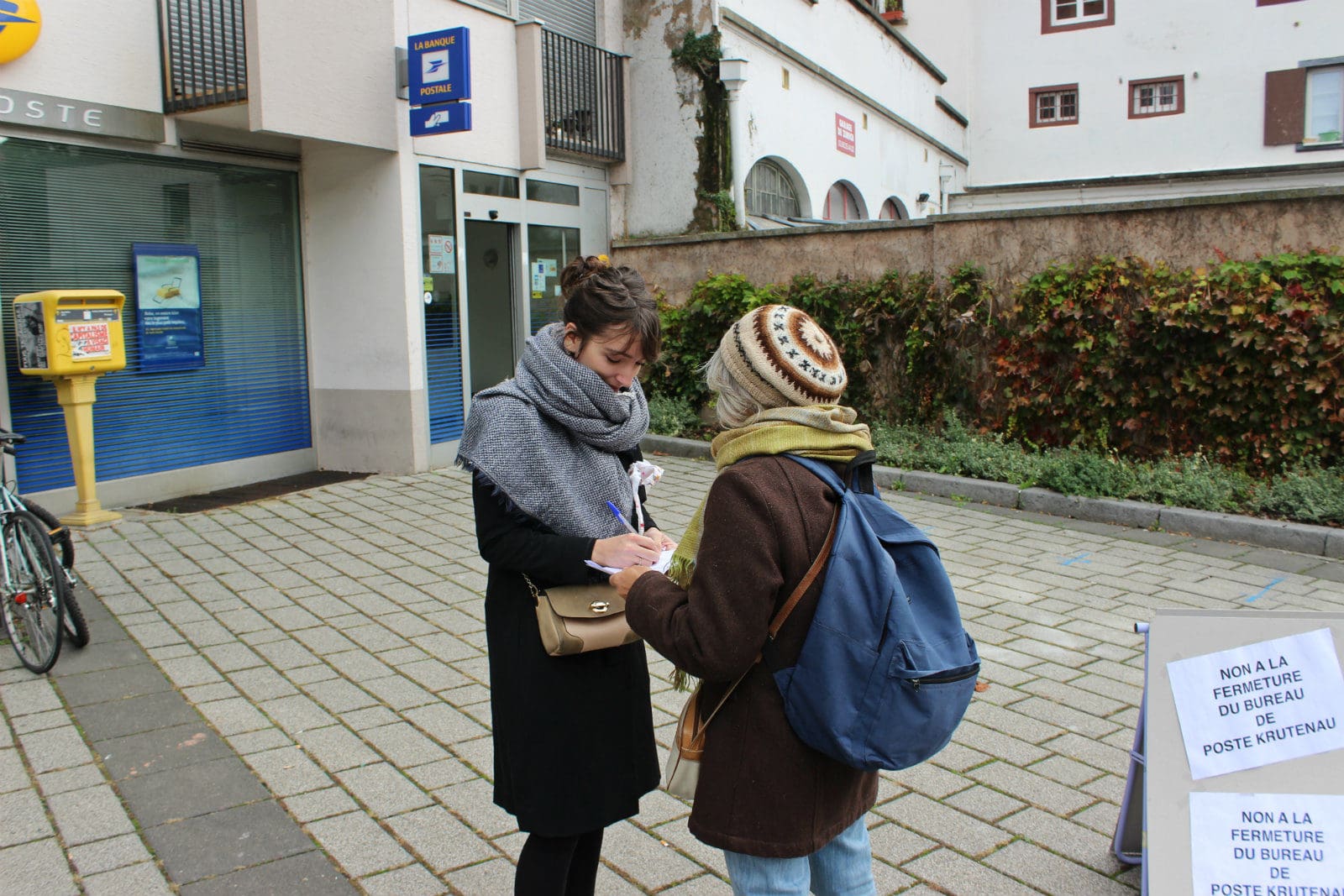 Des habitants de la Krutenau pétitionnent contre la fermeture de la Poste
